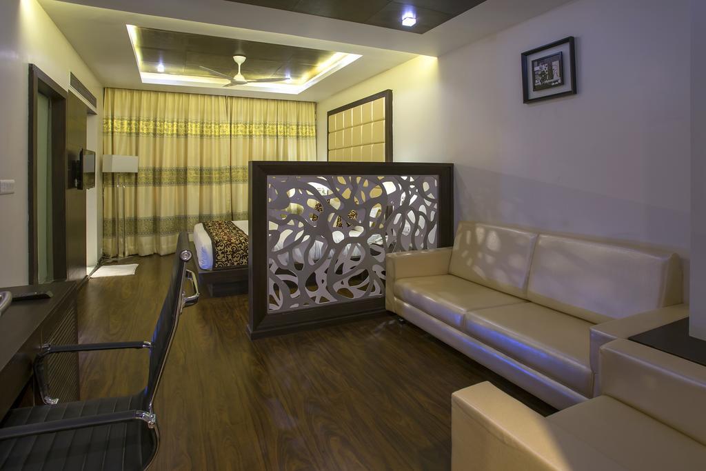 Ravi Residency Hotel Morbi Kamer foto