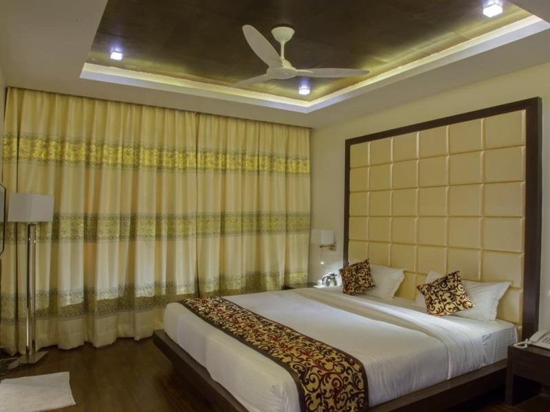 Ravi Residency Hotel Morbi Buitenkant foto